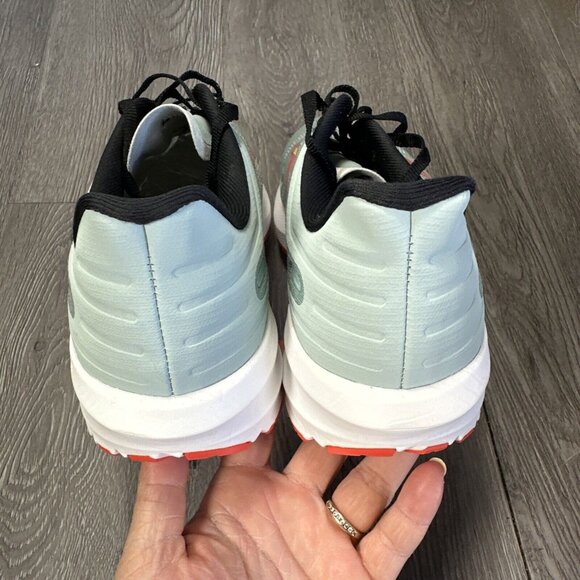 Size 9 - Brooks Launch 9 Green Running Shoe Men SAMPLE